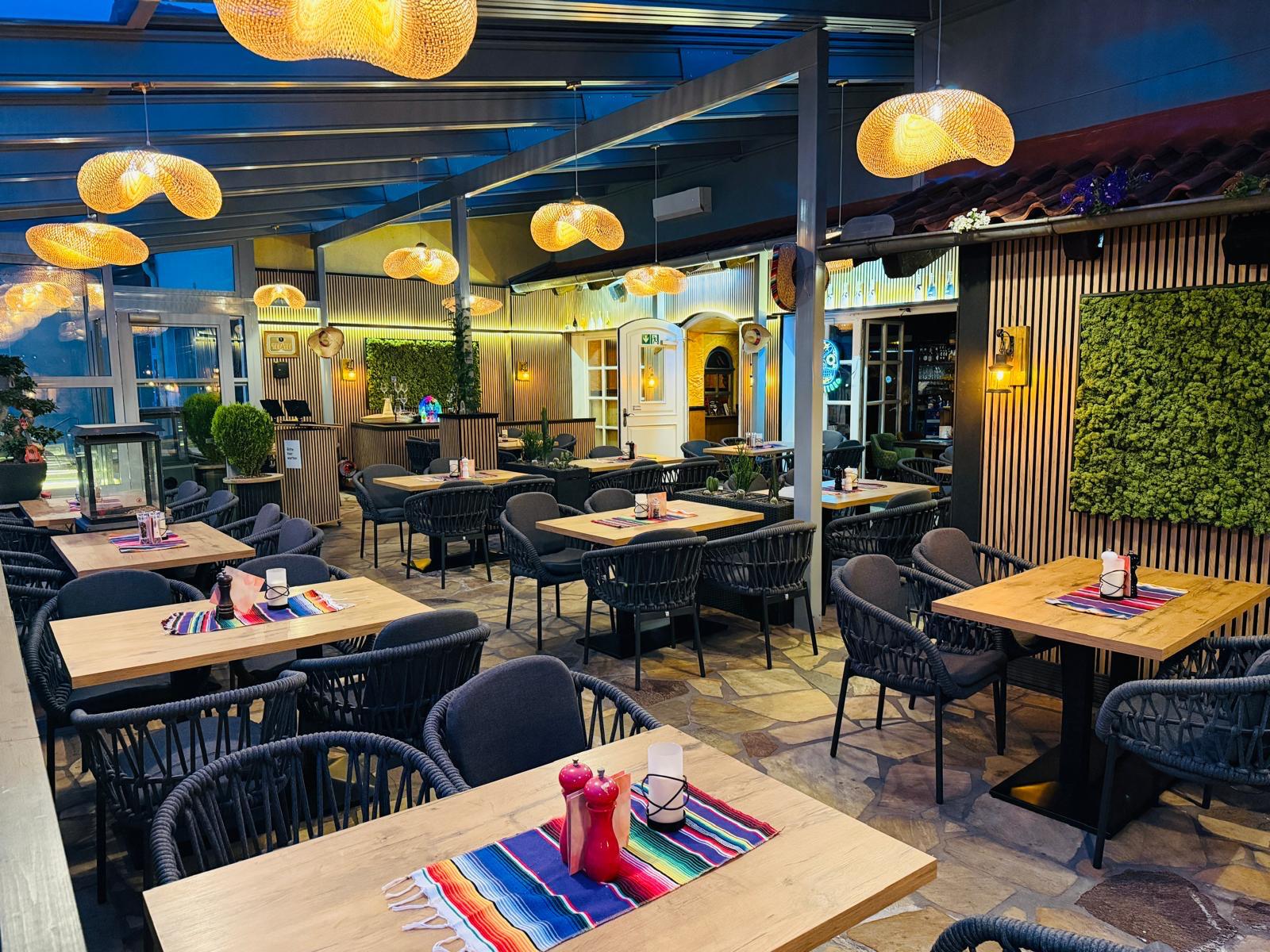 Cam tavan altında salon, El Sombrero