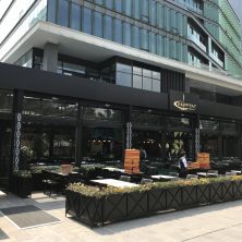 Siyah, Modern, Kaşıbeyaz Restorant, Giyotin Cam Sistemi