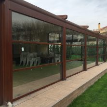 Guillotine Glass System, Brown Winter Garden